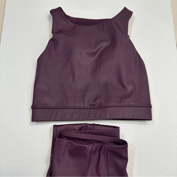 Purple Sleeveless Crop Top and Leggings Set Size Small - Picture 1 of 13